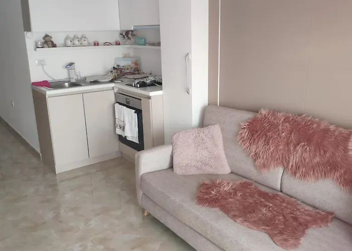 Apartment Italian Style 2 *
