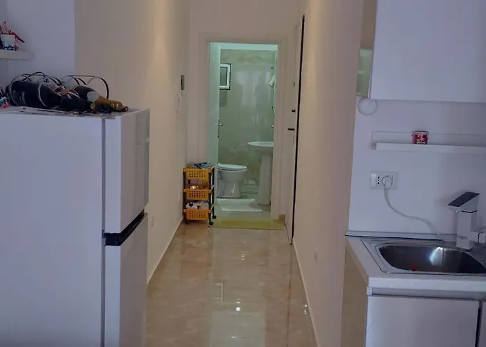 Italian Style 2 Apartment *